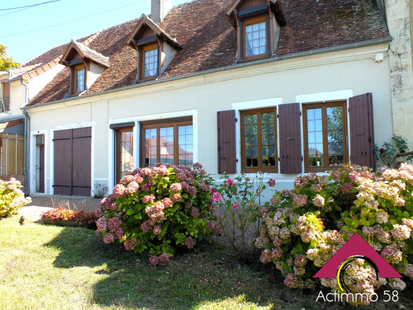 Maisons à vendre à Ourouer les Bourdelins 18350