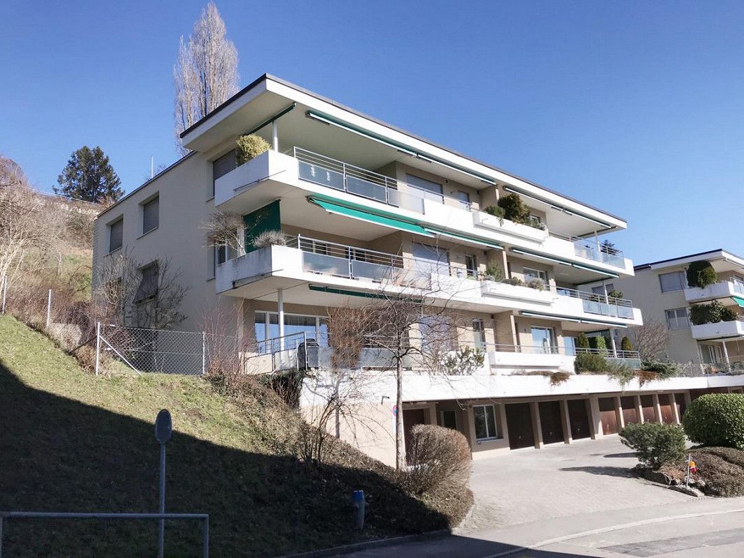 Properties For Sale in Herrliberg (8704)