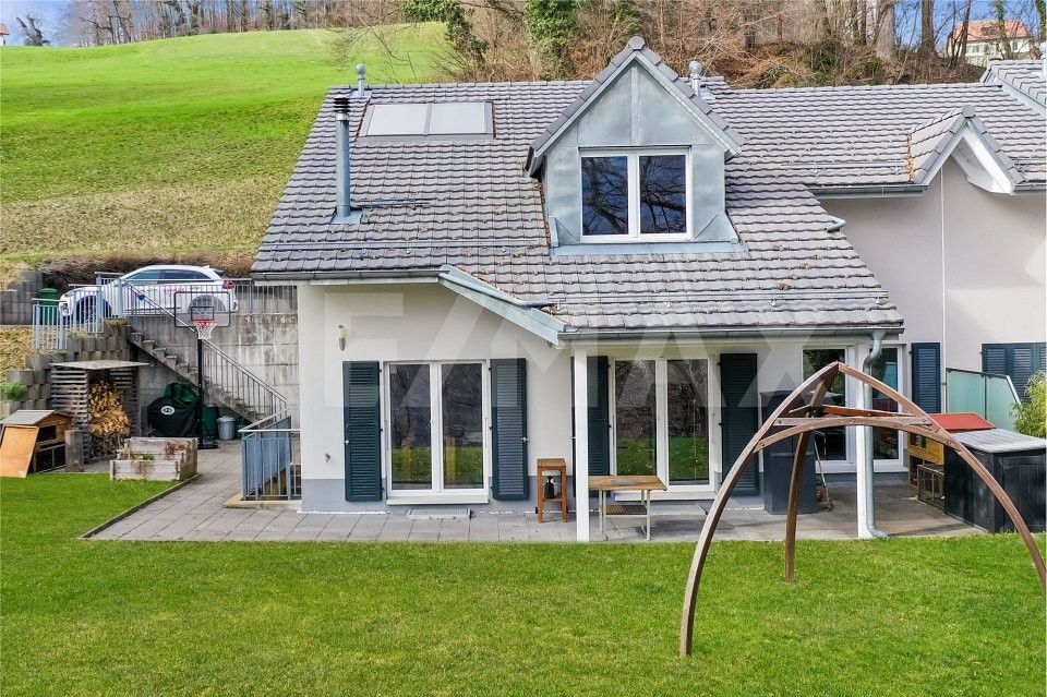 Houses For Sale in CorsiersurVevey