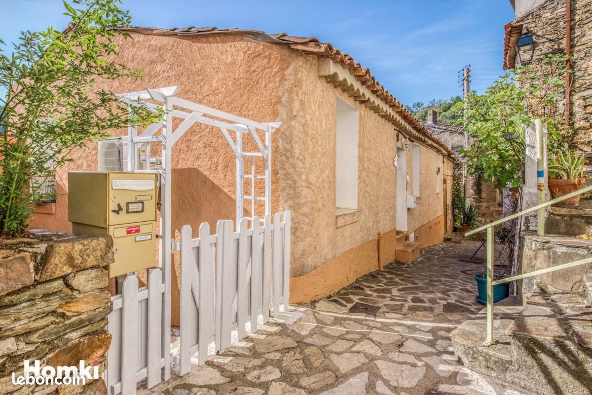 Maisons à vendre à Les Mayons (83340)