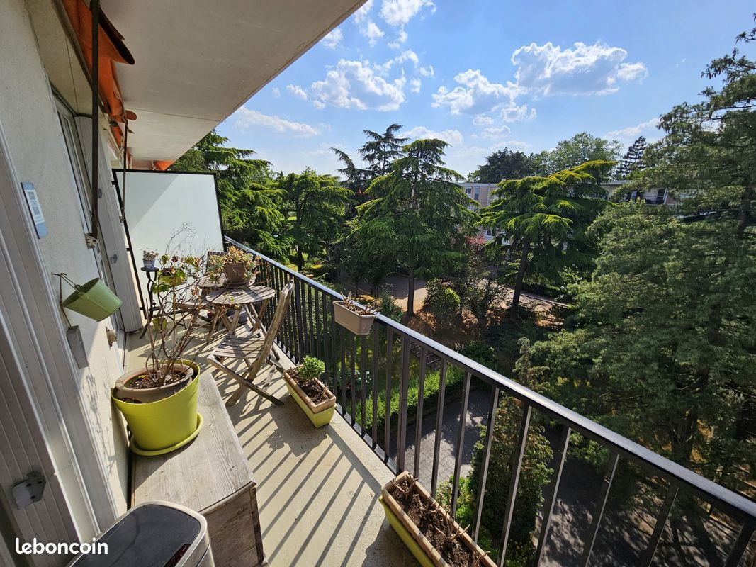 Appartements à vendre à Mozart Ouest (VélizyVillacoublay)