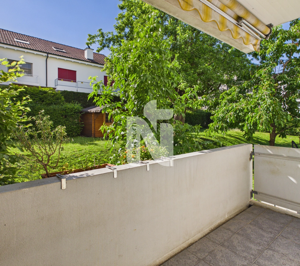Familienfreundlich, sonnig und gepflegt mit zwei Balkonen, Gartensitzplatz und Garage