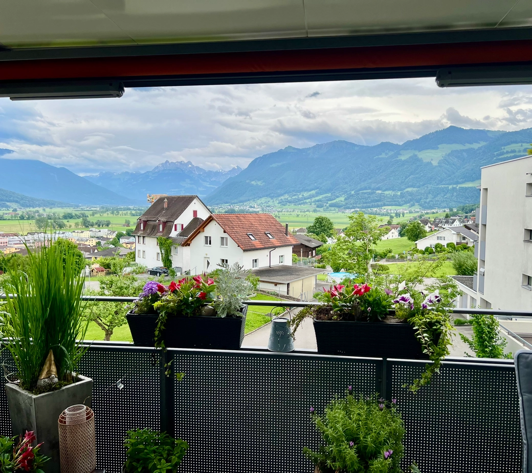 Geräumige Etagen-Wohnung mit Weitsicht
