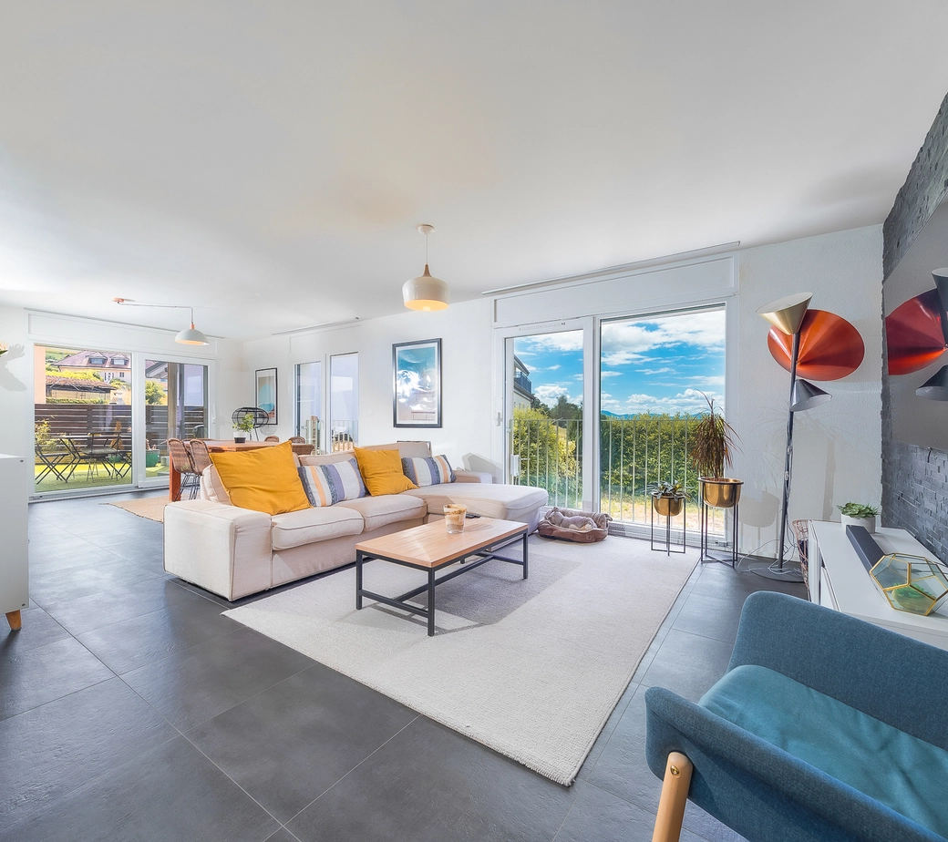 Appartement lumineux avec vue sur la nature et échappée sur le lac