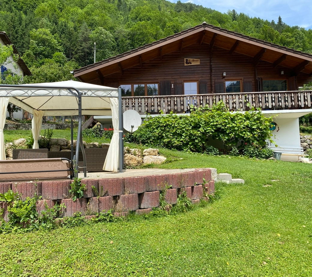 Maison individuelle style chalet
