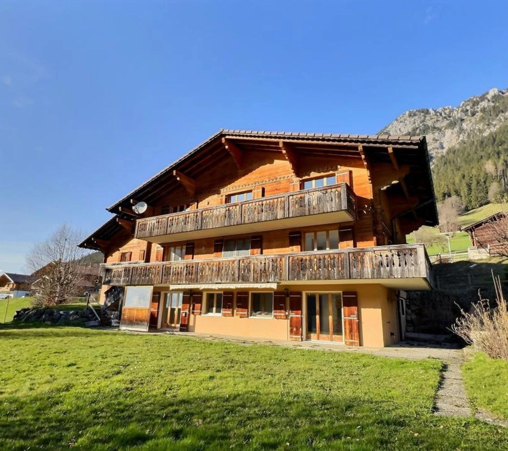 Grand potentiel pour ce chalet à l'Etivaz !