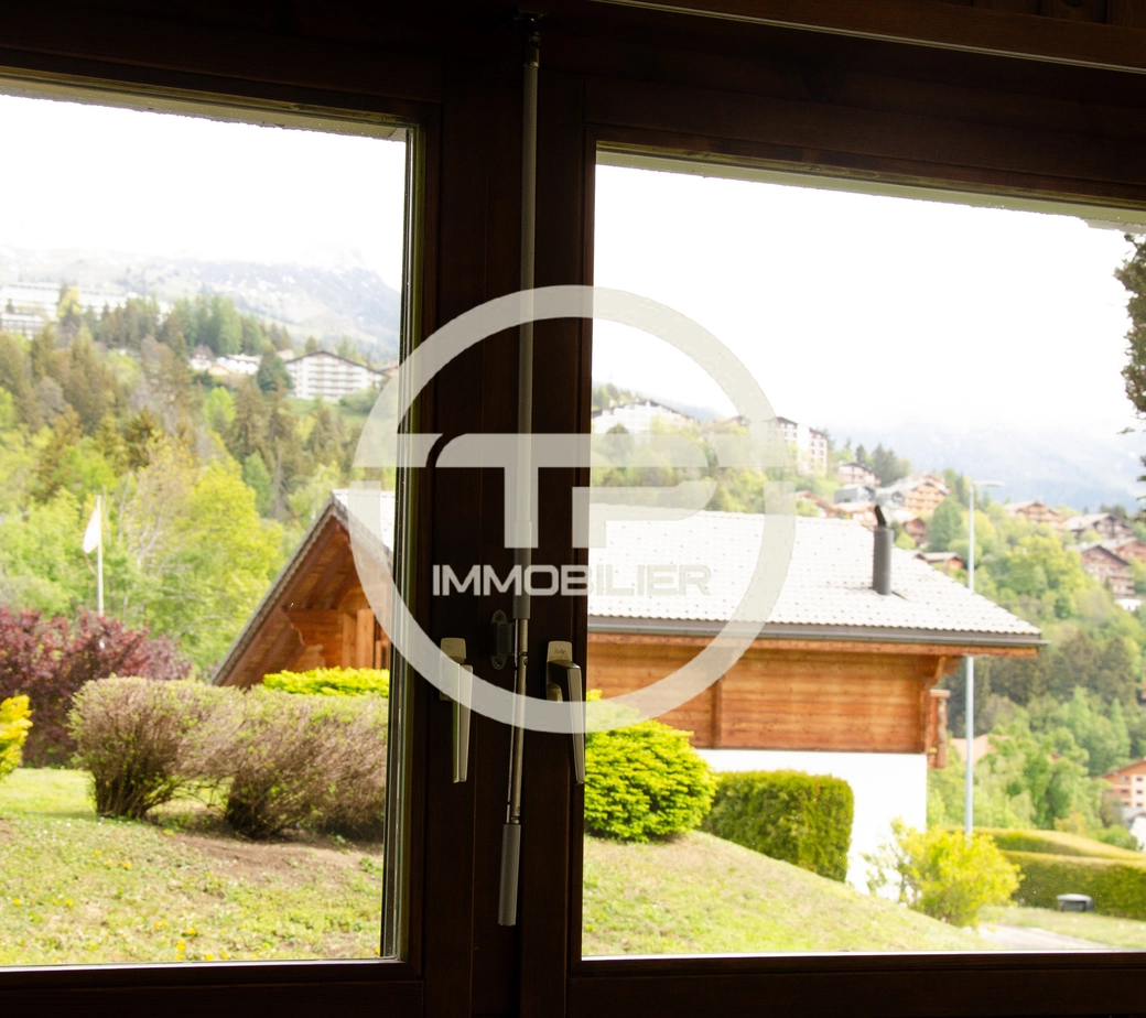 Bel appartement 3.5 pièces en rez-de-jardin prés de l’arrêt de funiculaire de Blûche / Ref. 1007-684