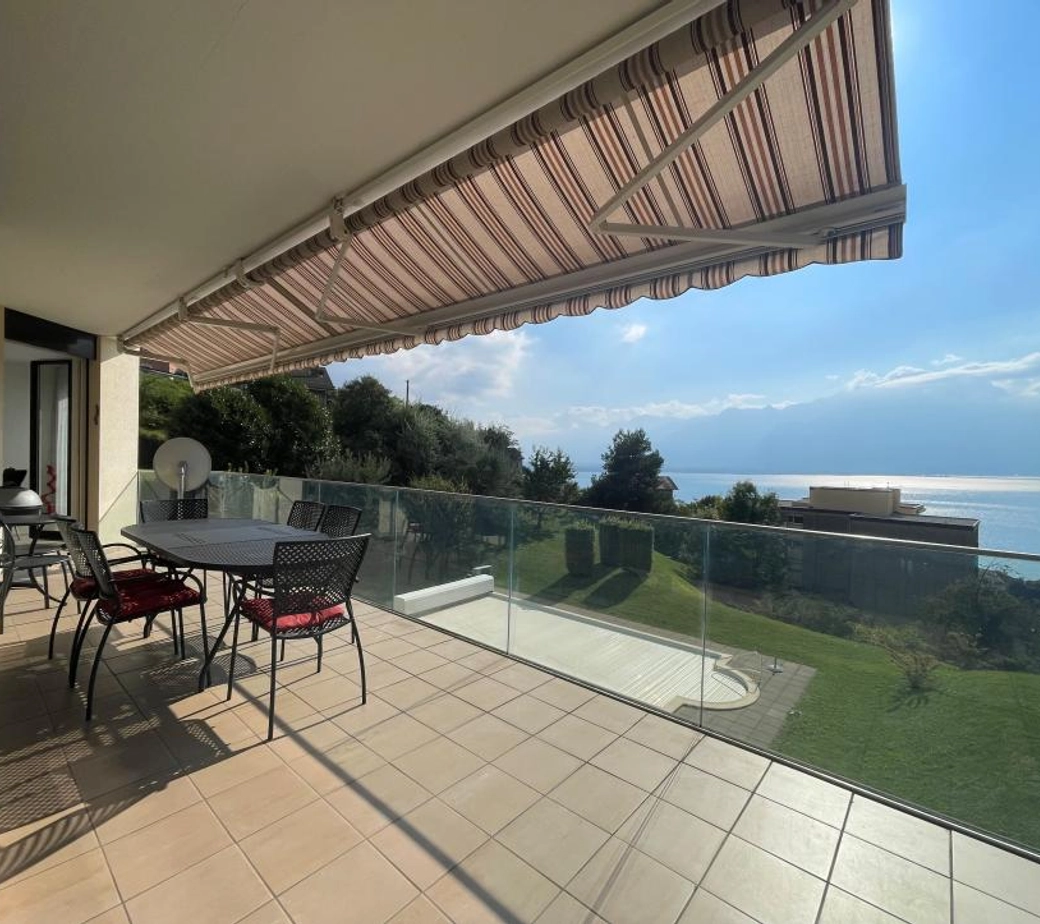 COMMODITES D'UNE VILLA AVEC TRES BELLE VUE