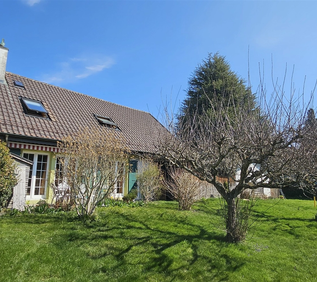 Belle maison individuelle avec grand jardin