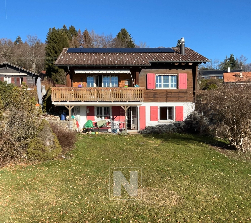 Bassins, Maison individuelle avec une vue dégagée sur le lac, 105 m2 habitables avec potentiel d'agrandissement