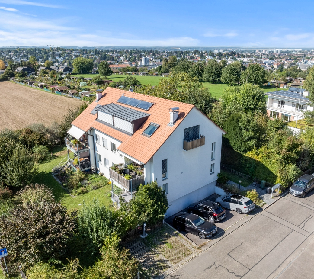 Copy: Beste Lage, Modern sonnig, mit Balkon und Garten