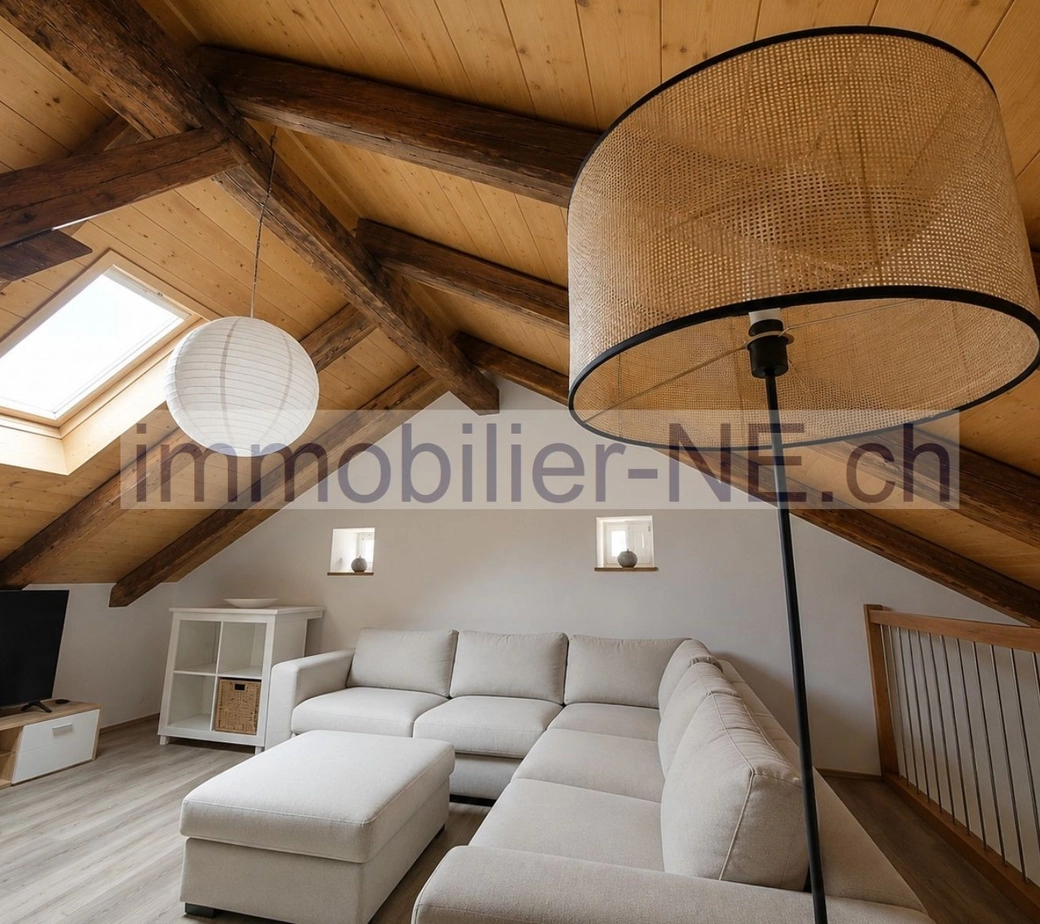 Superbe appartement en attique avec garage et place de parc extérieure
