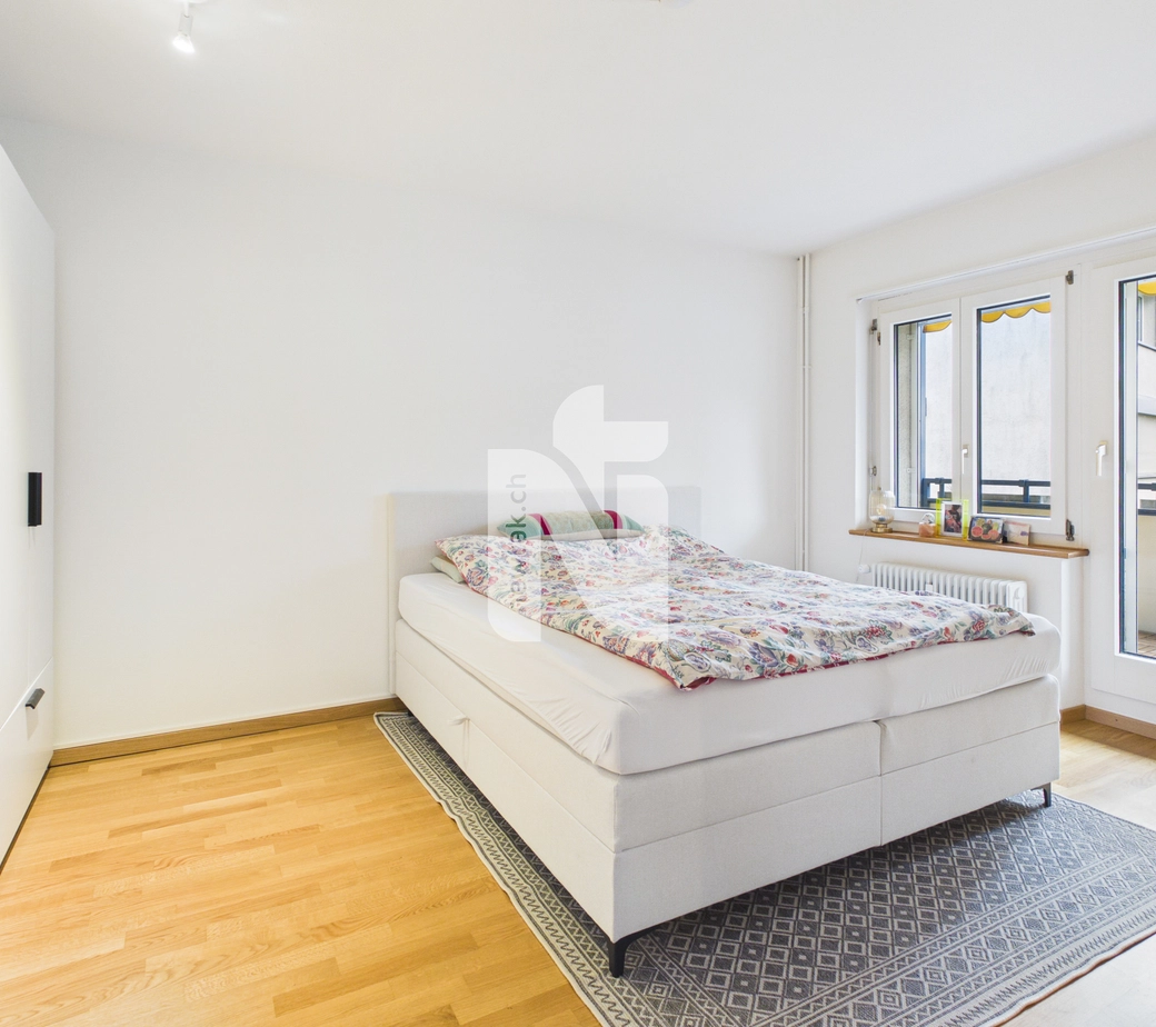 Helle und zentrale 2-Zimmer-Wohnung in Sissach mit Balkon und Naturnähe