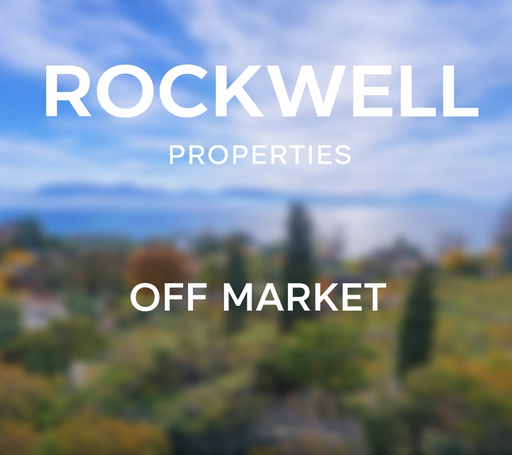 Rare : Un bijou de maison de village rénovée face au lac