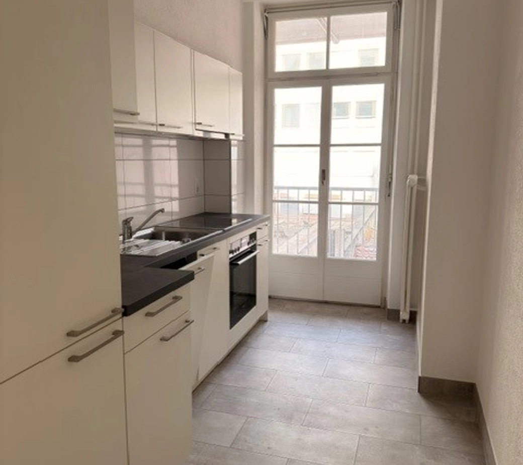 Spacieux appartement de 3.5 pièces au 2ème étage entièrement rénové