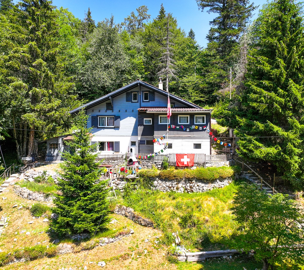 Joli Chalet à potentiel!