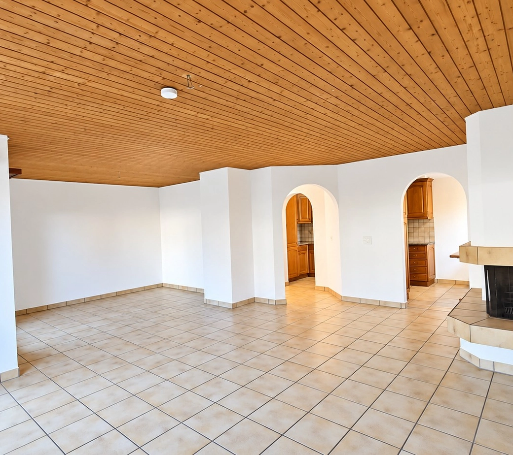 Zentrale 2.5 Zimmer-Wohnung mit Cheminée