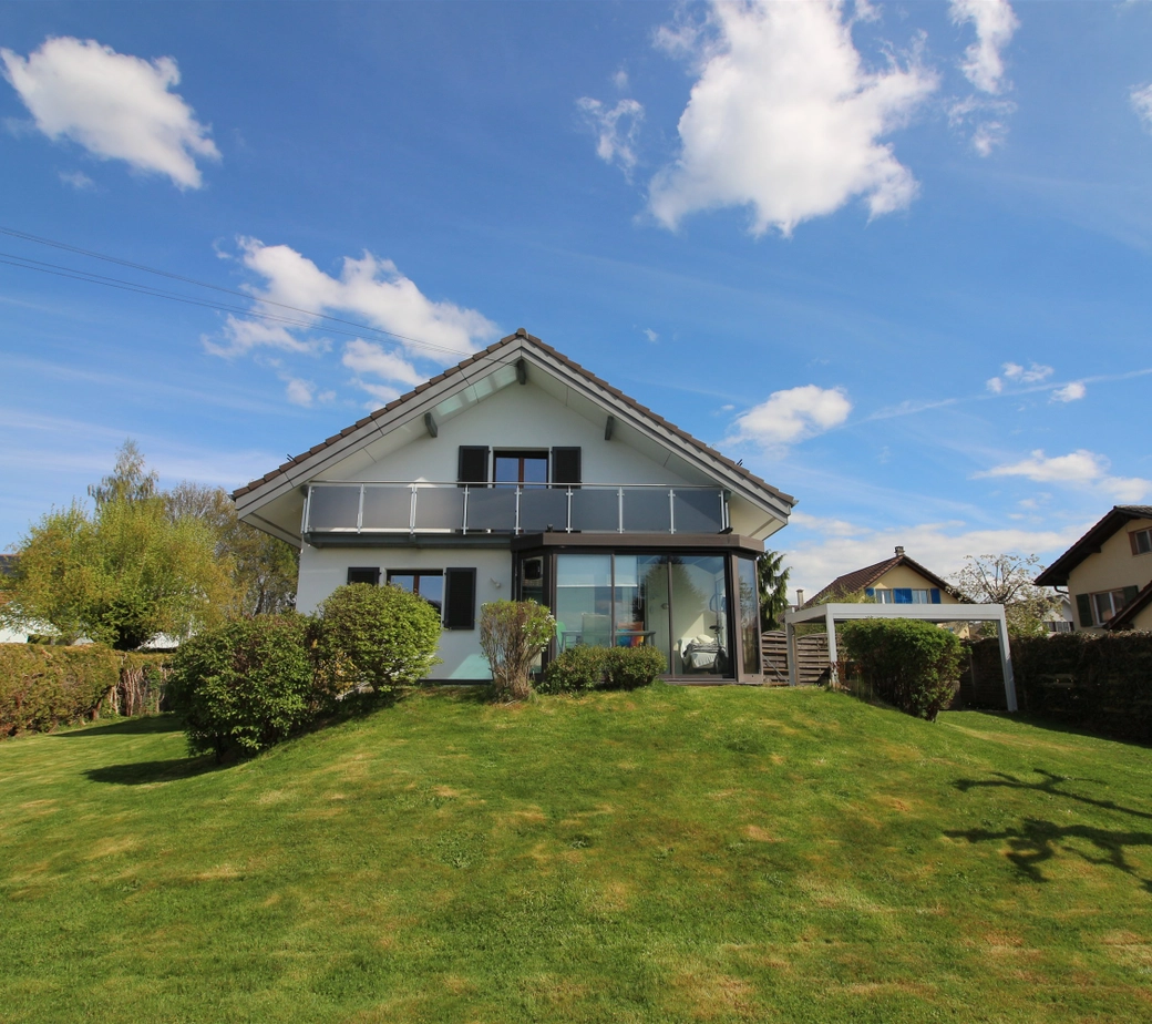 Belle villa individuelle avec piscine et grand jardin