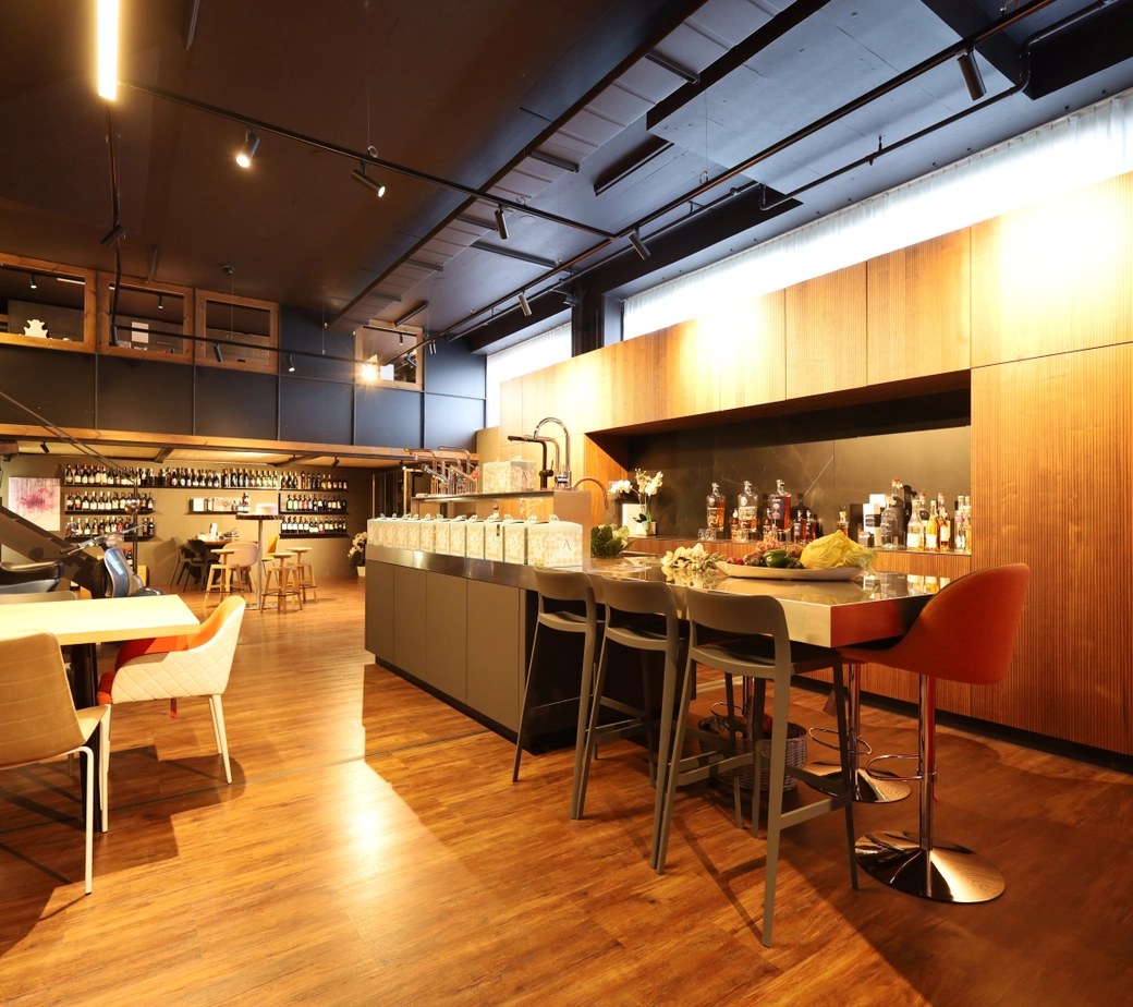 Flexible Gewerbefläche ideal für Fitnessstudio Eventlocation, Gastronomie und Clublokal