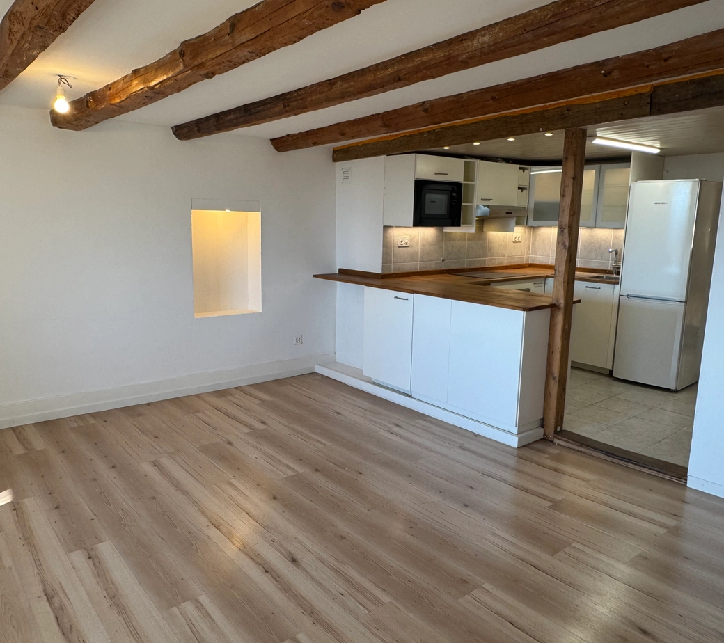 Immeuble atypique à Orbe