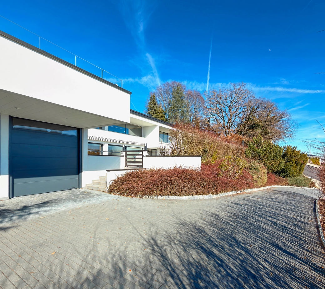 Propriété de prestige avec somptueuse vue sur le lac et les Alpes!