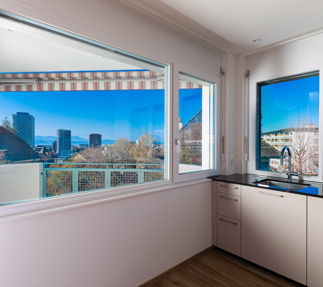 Appartement rénové de 5.5 pièces + studio indépendant