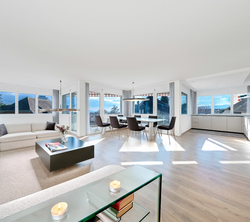 Appartement rénové de 5.5 pièces + studio indépendant