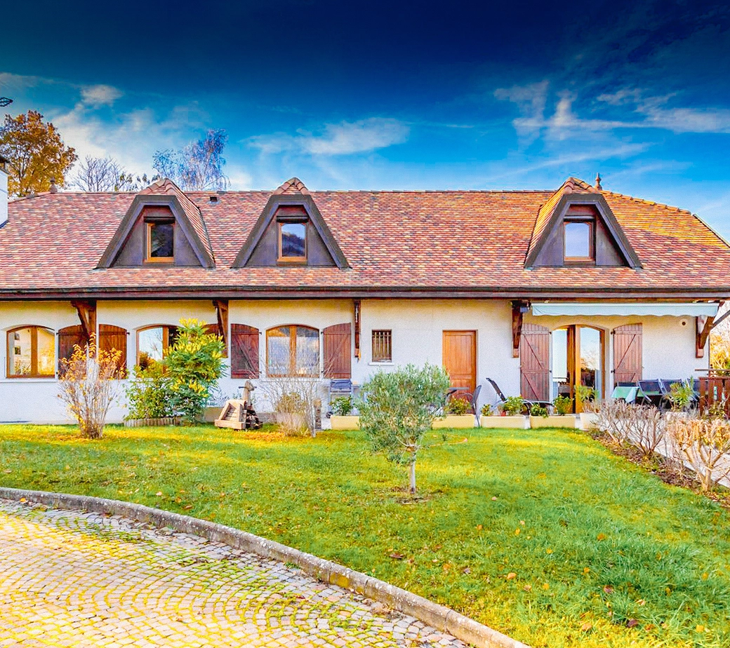 Propriété d’exception avec vues panoramiques sur le lac Léman et le Salève
