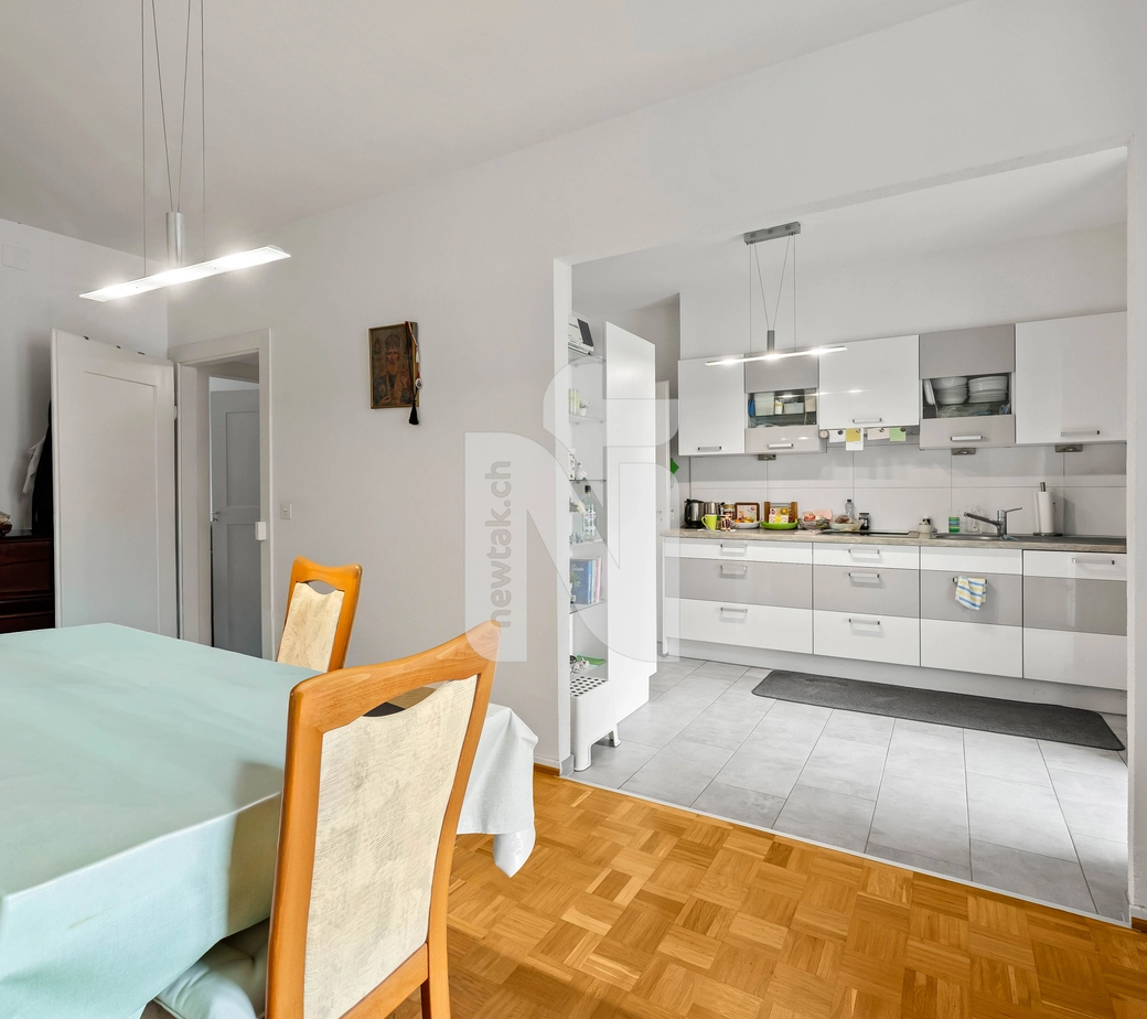 Grosszügiges Wohnen mit Balkon und Gemeinschaftsgarten in Basel