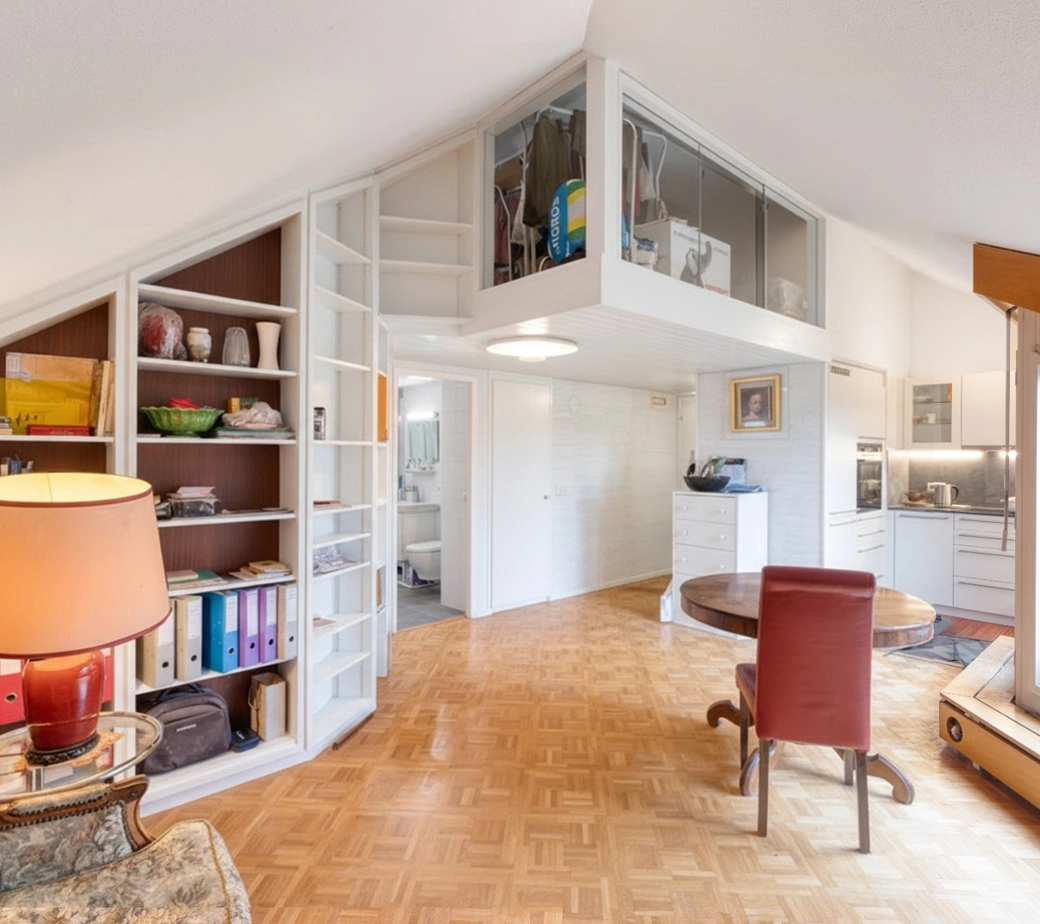 Duplex de caractère avec balcon, volumes mansardés et charme rare