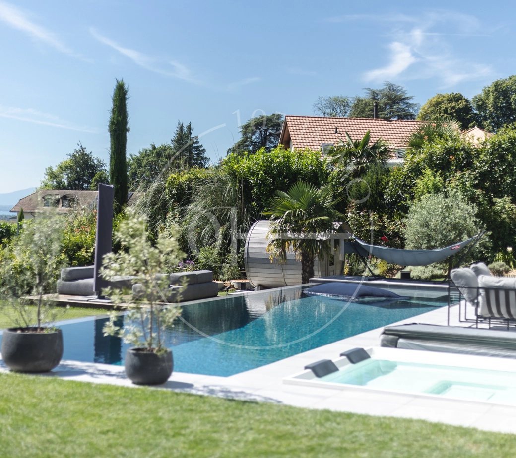 Magnifique villa avec vue lac
