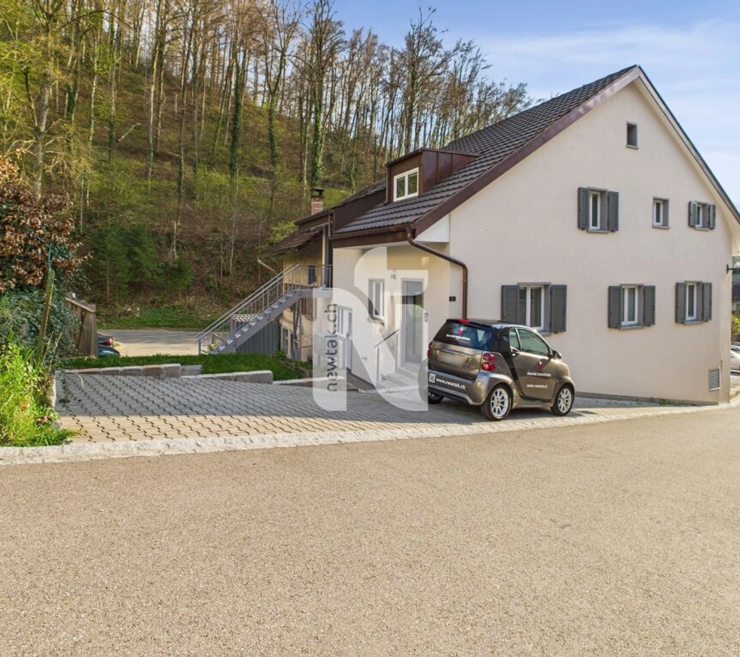 Modern, hochwertig mit Sitzplatz, Sauna und Whirlpool
