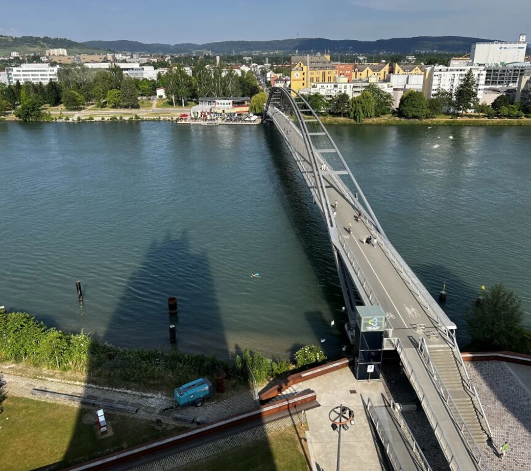 Moderne 4-Zimmer-Wohnung am Dreiländereck mit Rheinblick – Ideal für Expats