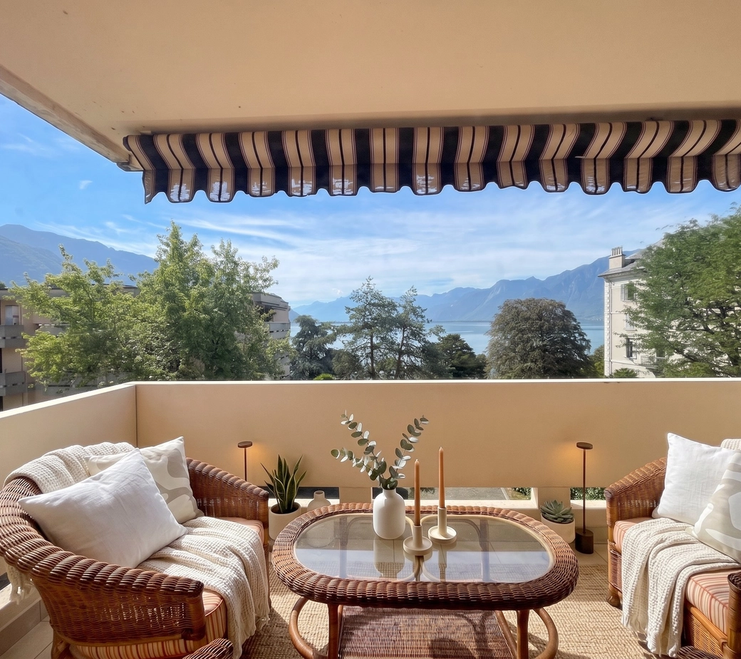 APPARTEMENT DE 1,5 PIECES AVEC TRES BONNE SITUATION ET BELLE VUE SUR LE LAC ET LES MONTAGNES
