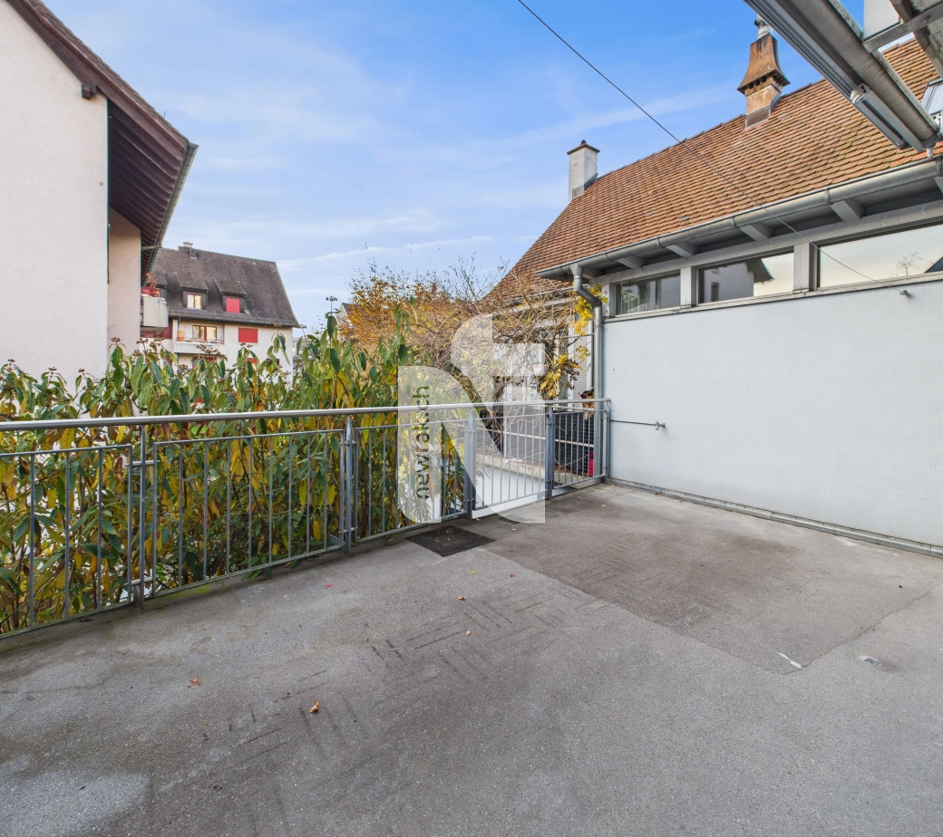 Moderne und helle 3-Zimmer-Wohnung am Löwenkreisel mit Balkon und Waschturm