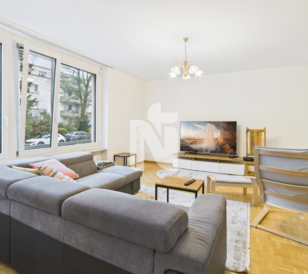 Exklusive 4.5-Zimmer-EG Wohnung im Gellert mit zwei Balkonen und Tiefgaragenplatz