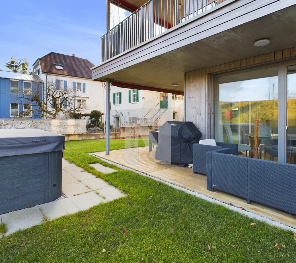Möblierte und komplett ausgestattete Gartenwohnung auf hohem Niveau