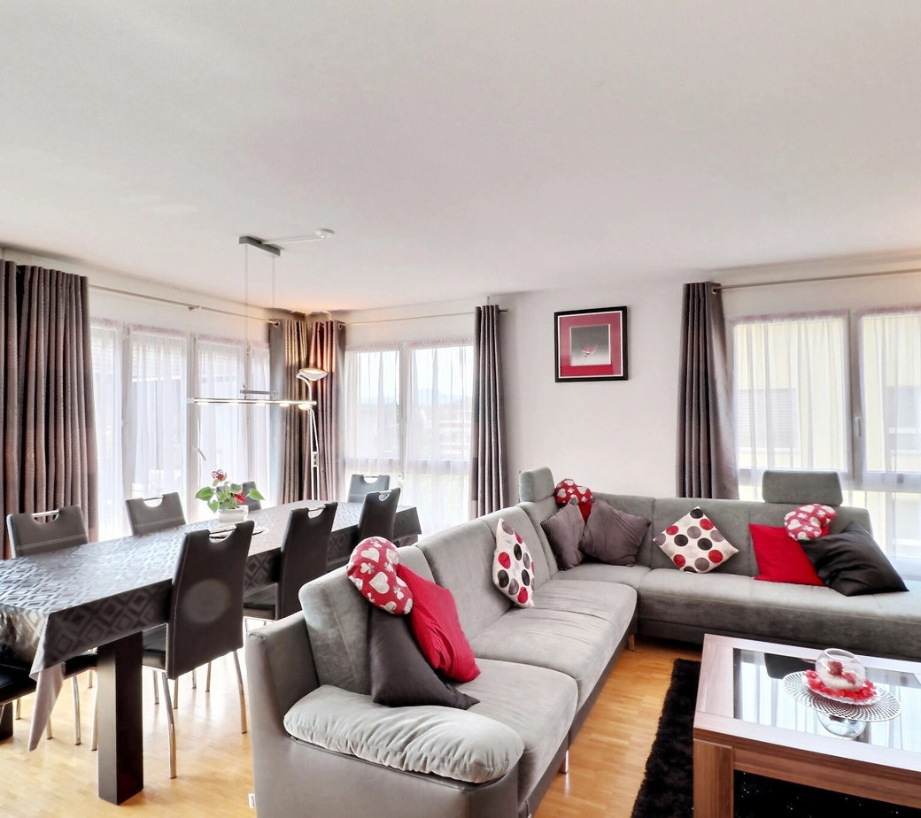 SPACIEUX DUPLEX DE 5,5 PIECES DANS UN QUARTIER CALME