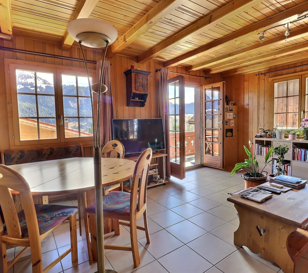Agréable duplex en attique à vendre à Château-d'Oex