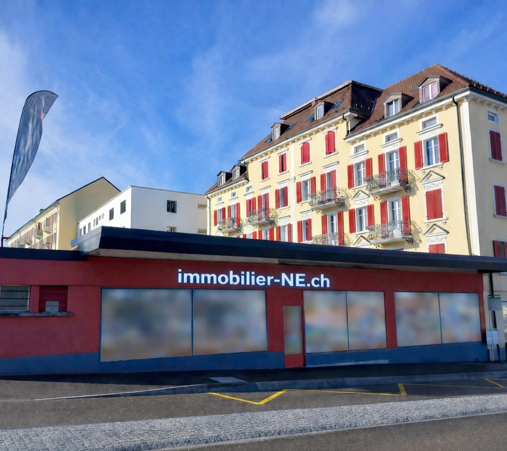 SUPERBE SURFACE COMMERCIALE DE 470M² SUR UN AXE TRÈS FRÉQUENTÉ