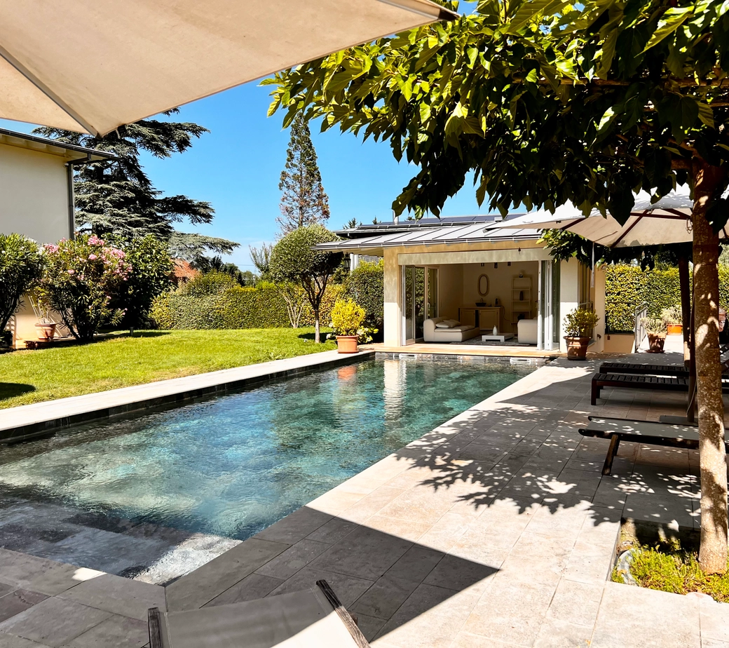 VILLA INDIVIDUELLE D’EXCEPTION | EMPLACEMENT PREMIUM | À DEUX PAS DES ORGANISATIONS INTERNATIONALES & DE L’AÉROPORT