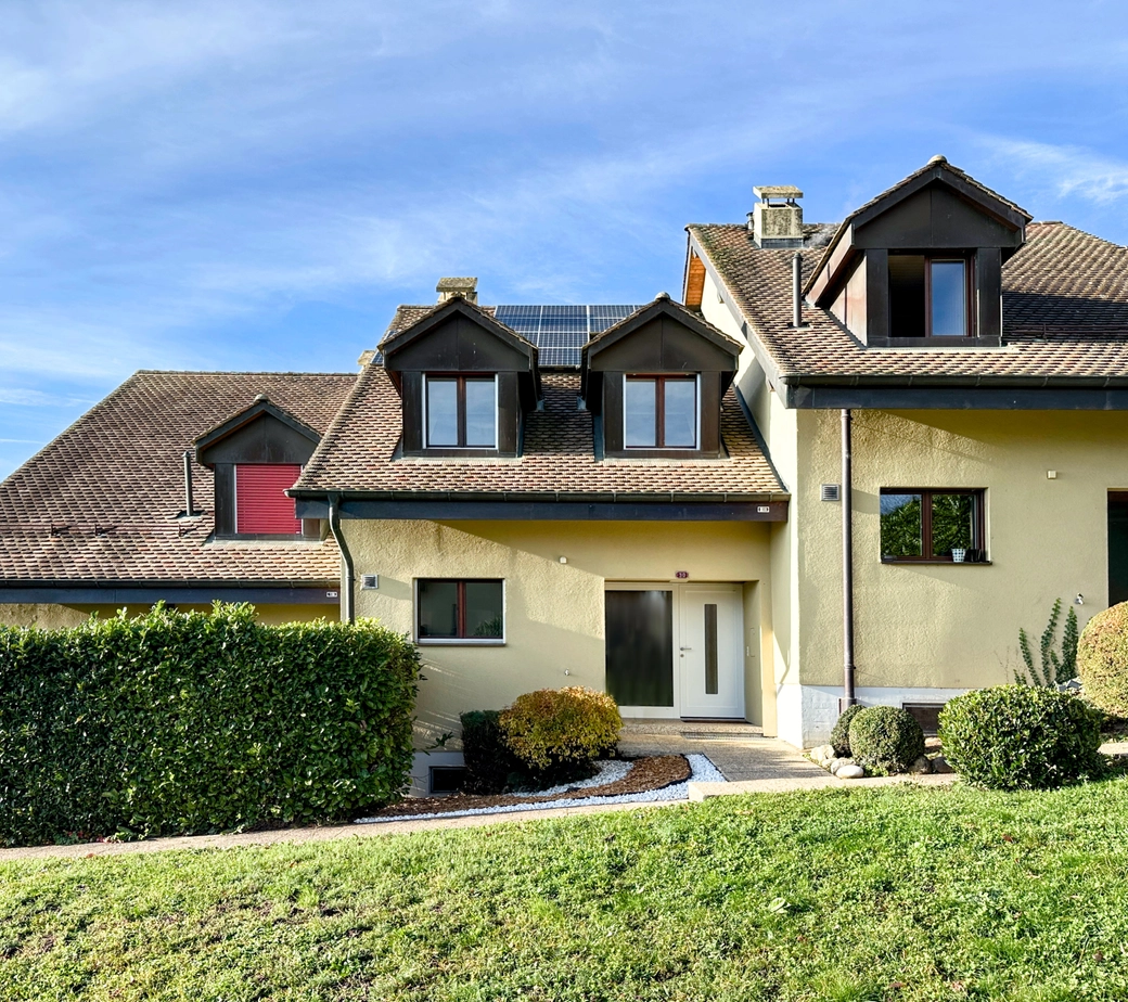 Charmante maison familiale à Tartegnin – entre vignes et nature