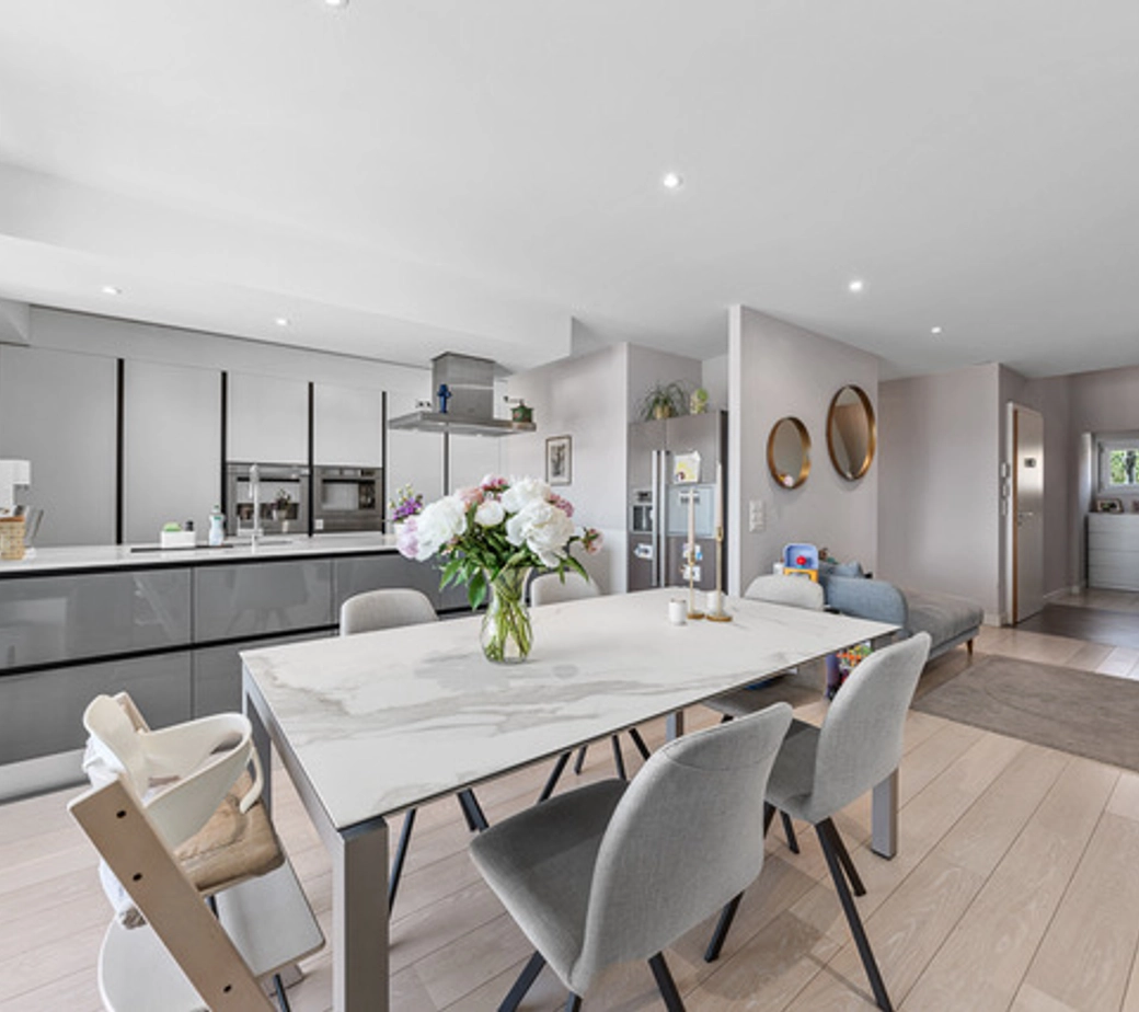 Magnifique duplex contemporain avec vue imprenable sur les Alpes