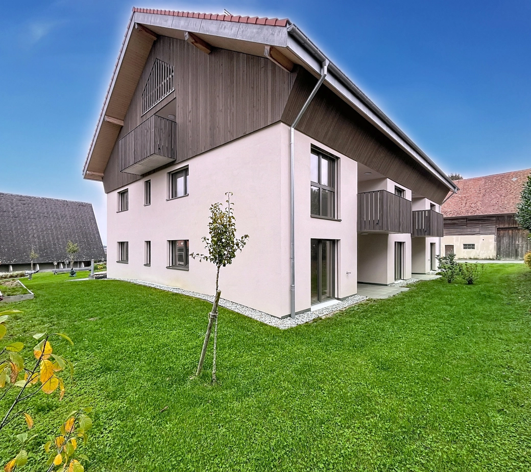 Appartement de 4,5 pces avec jardin privatif de 154m2