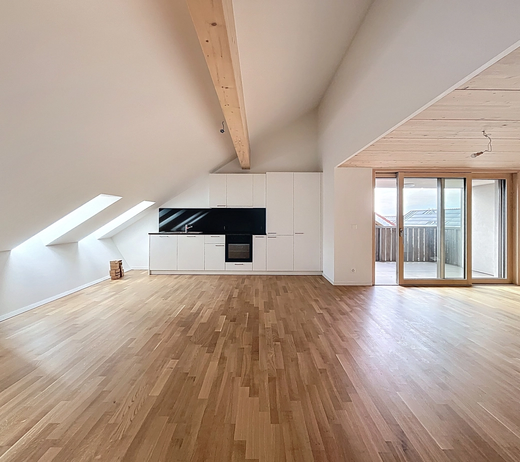 Duplex de 5,5 pces au dernier étage