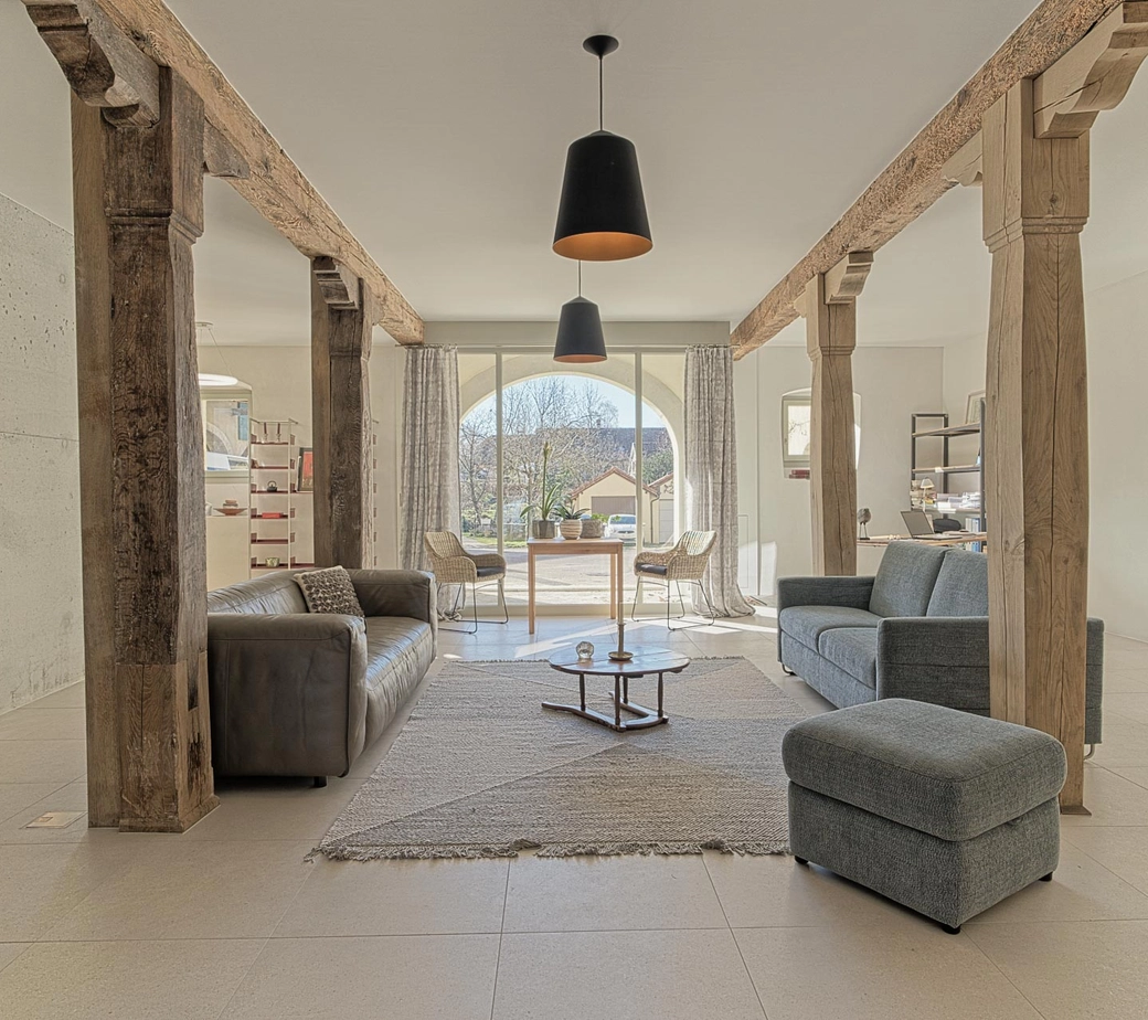 Immeuble historique entièrement rénové comprenant 3 appartements