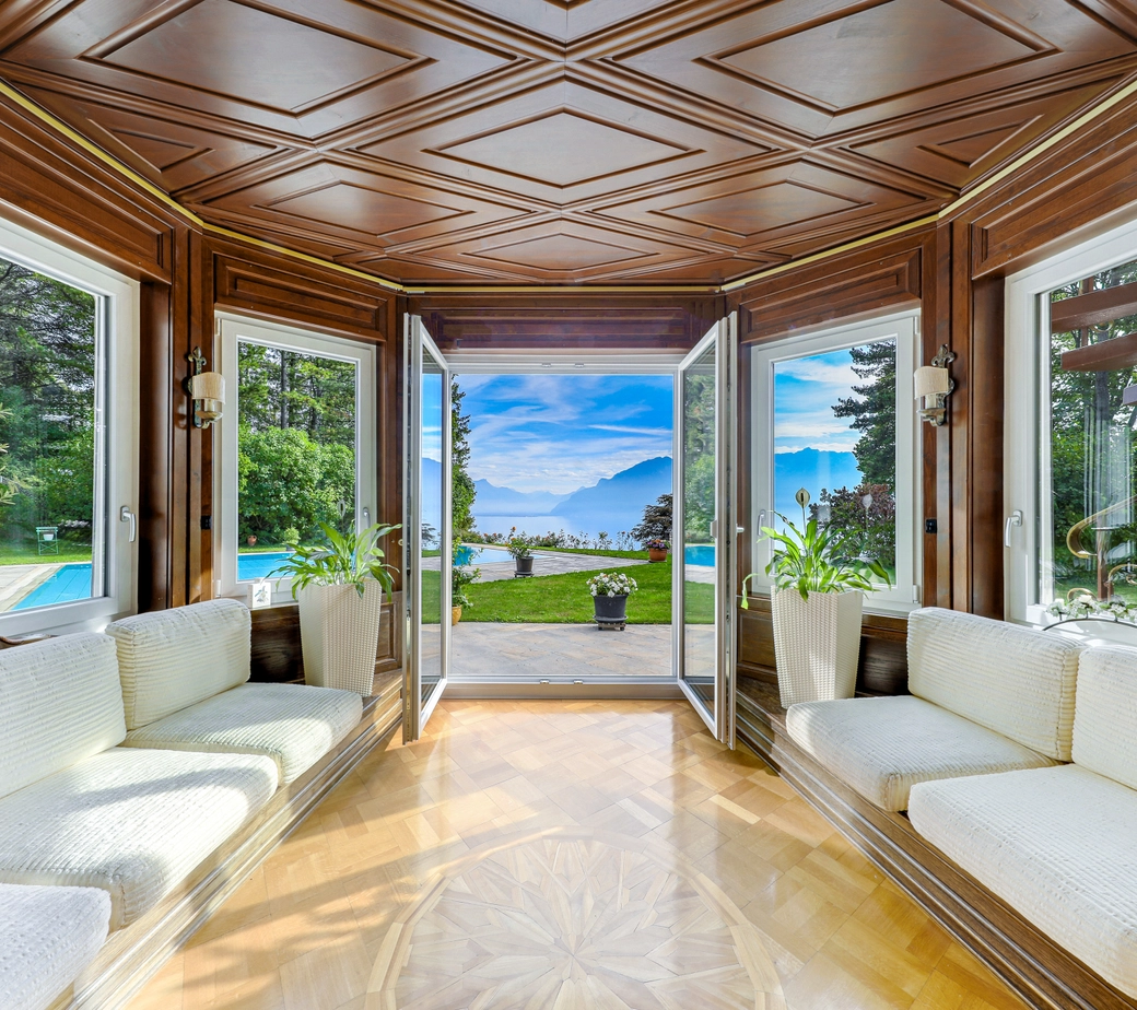 Une Maison de Rêve à Chexbres – Piscine et Vue Panoramique sur le Lac et les Alpes