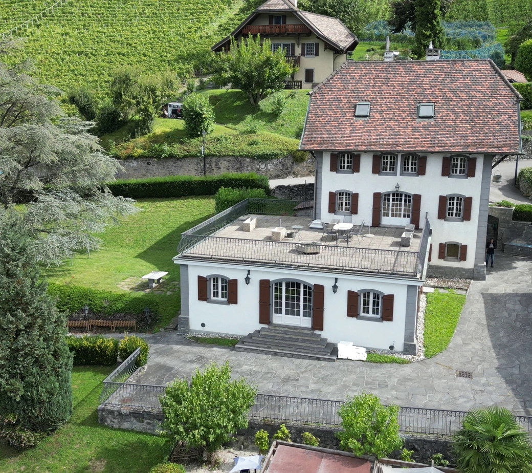 Demeure Villageoise de 8,5 pièces à Ollon (VD)