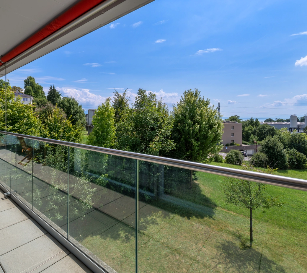 Superbe attique lumineux au cœur de Mont-sur-Lausanne