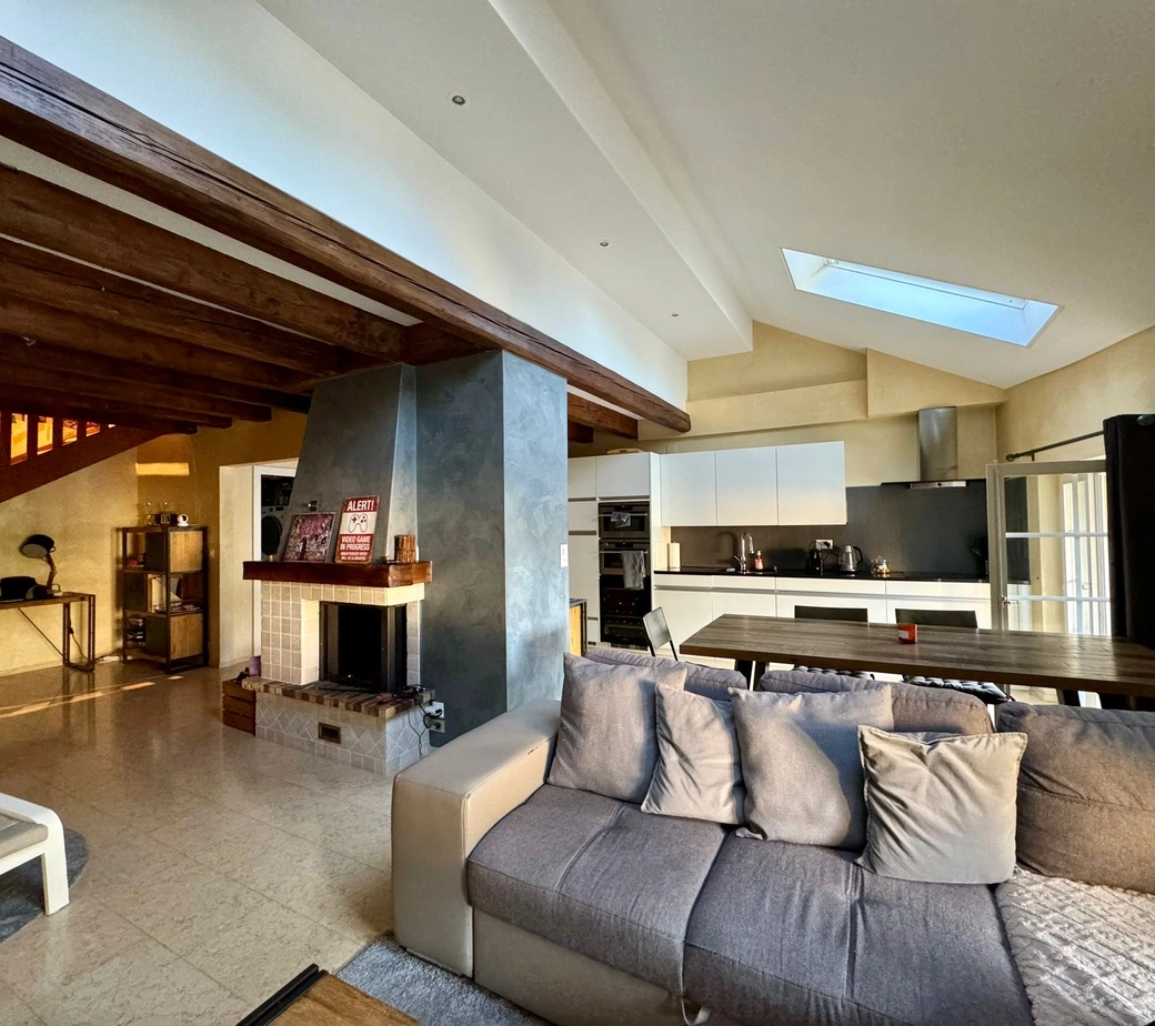 Opportunité rare : maison au centre du bourg de Cossonay avec jardin